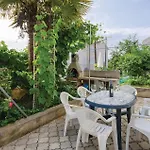 Gorgeous In Okrug Gornji Appartamento
