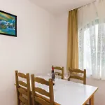 Appartamento Gorgeous In Okrug Gornji *